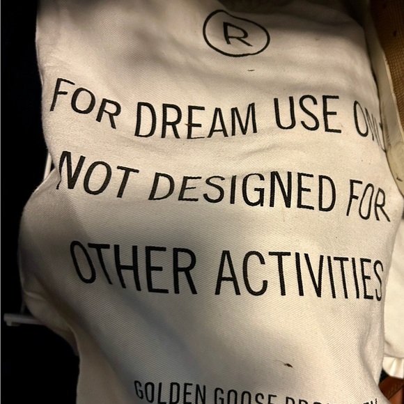 Golden Goose like new shoes. Comes with box and special laces, and dust bag. - Picture 8 of 8